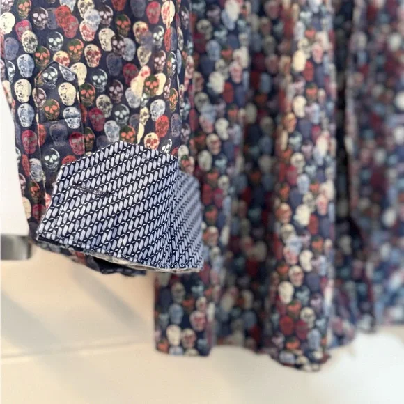 Johnston & Murphy Skull Print Button-Up Shirt - XXL - Picture 5 of 5